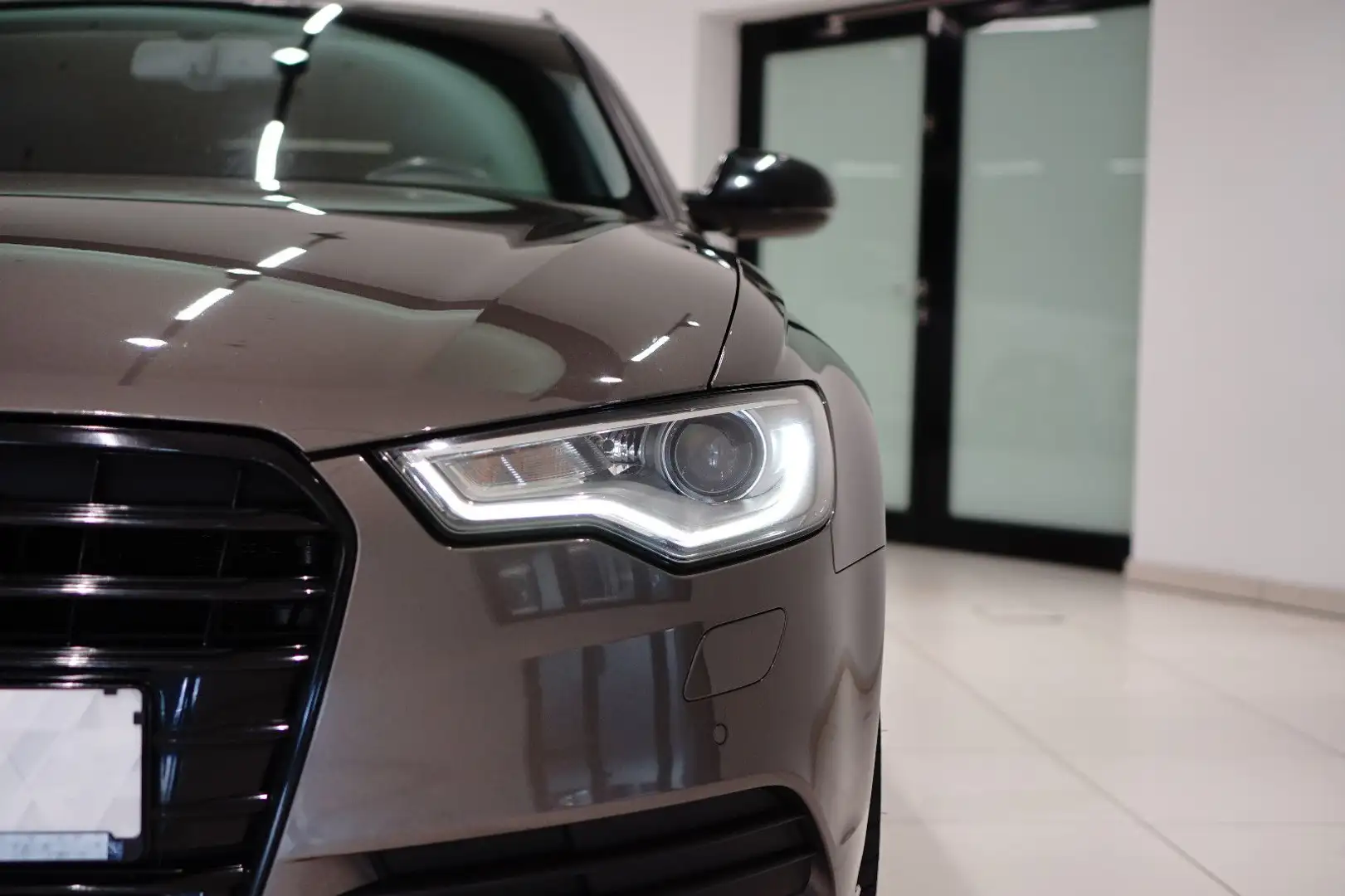 Audi A6 Avant 3.0|EXCLUSIVE|TEMP.|BOSE|DRIVE-SELECT| Grau - 2