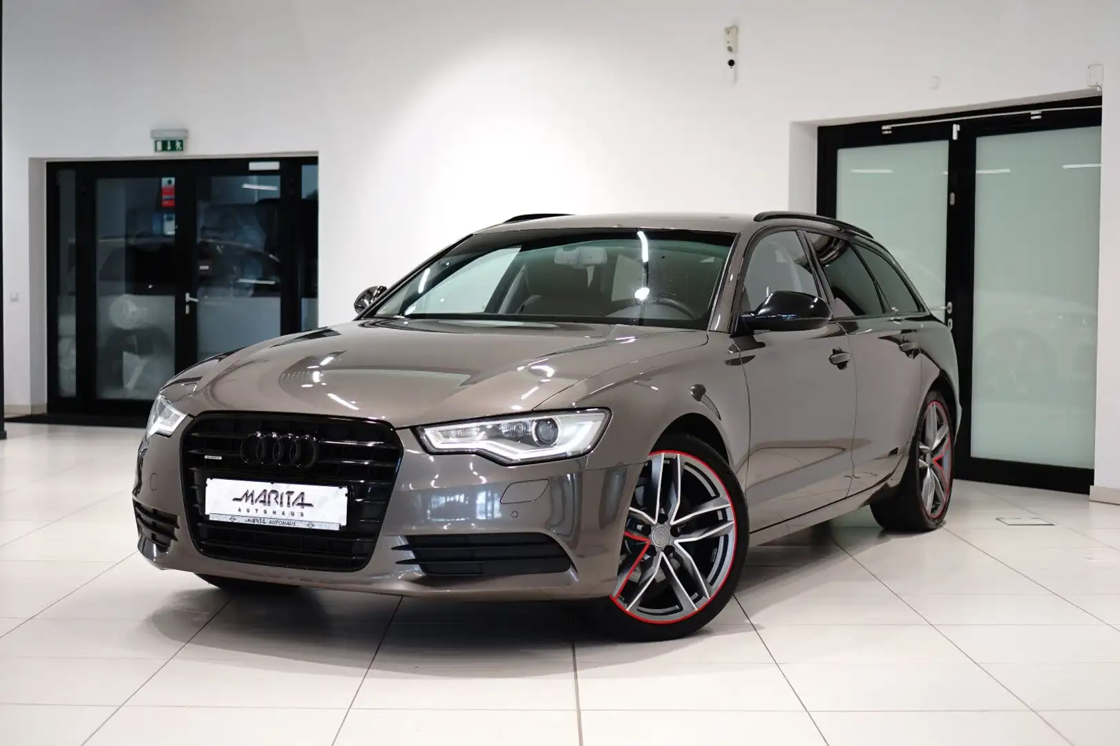 Audi A6 Avant 3.0|EXCLUSIVE|TEMP.|BOSE|DRIVE-SELECT| Grau - 1