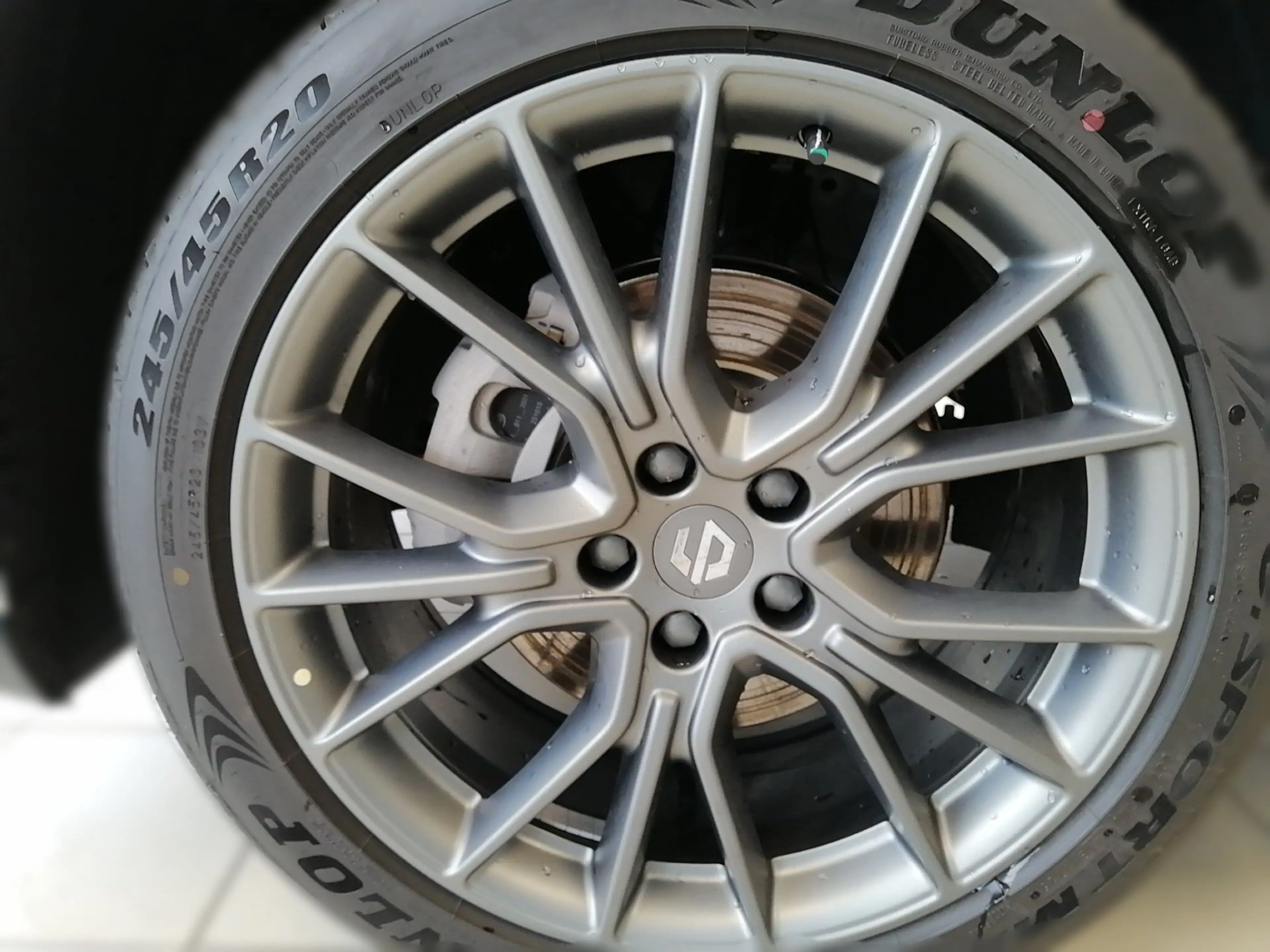 Leapmotor C10 REEV DESIGN MY25 — photo 5