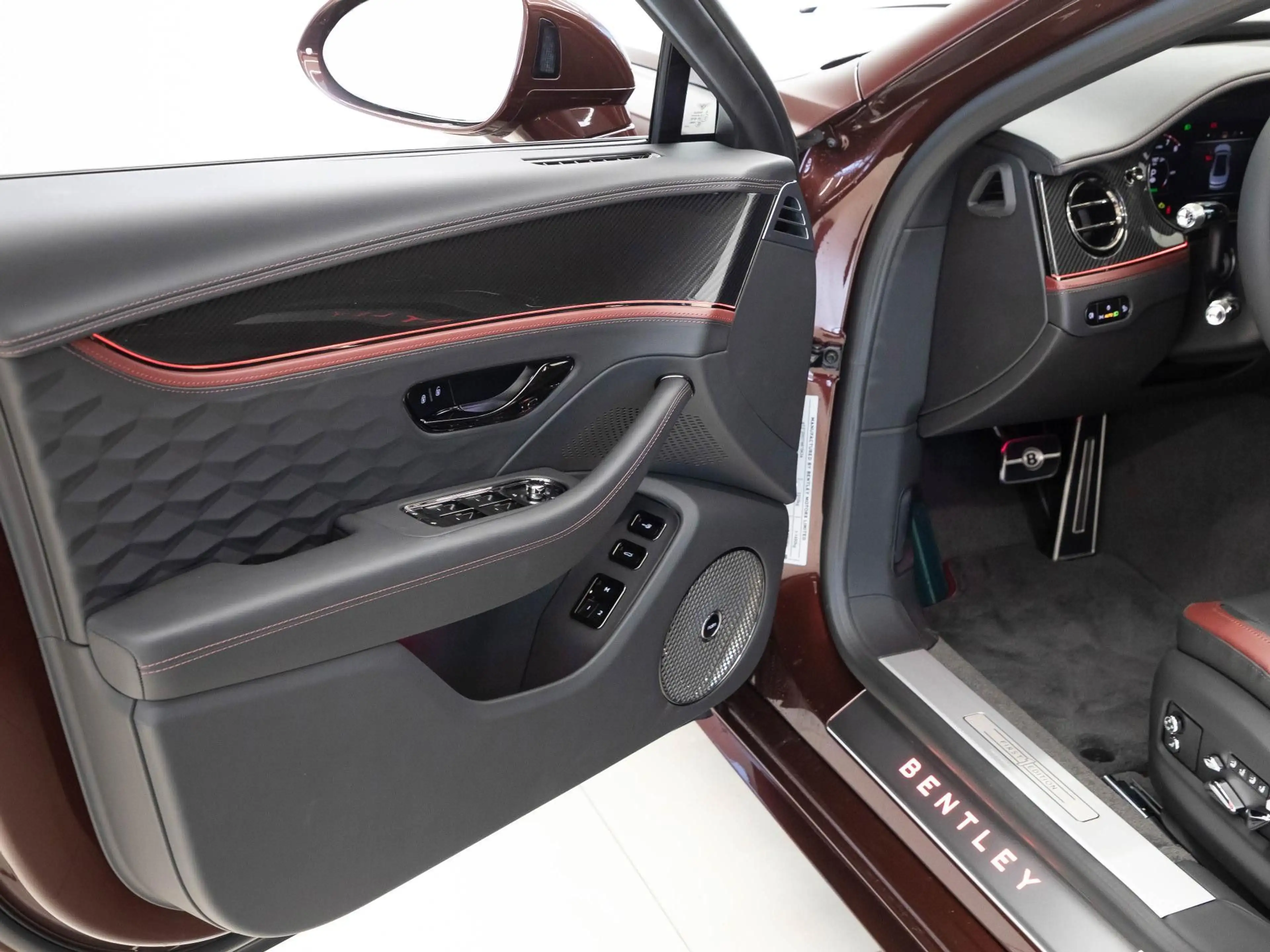 Bentley Flying Spur Speed First Edition (MY25) — photo 10