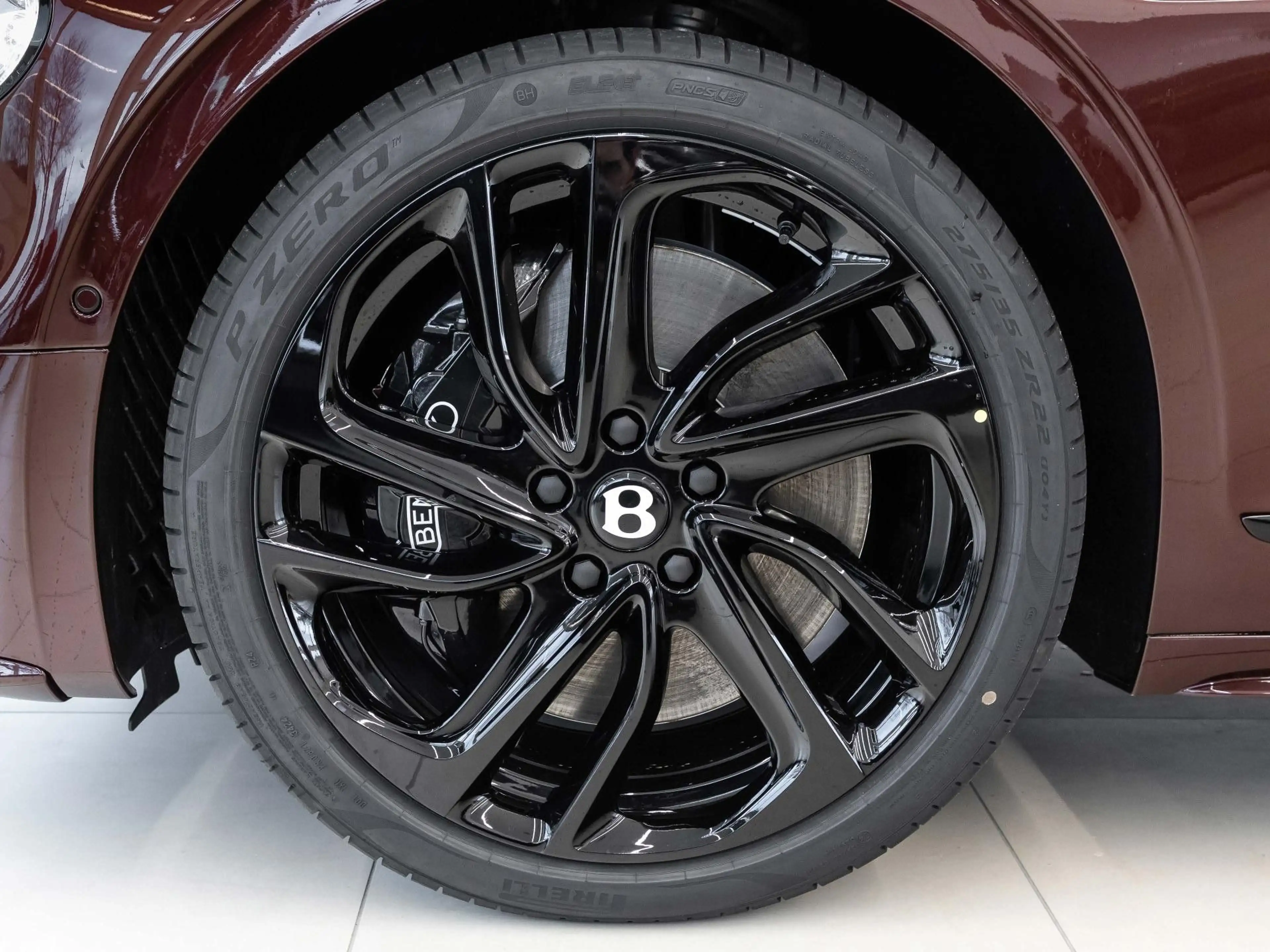 Bentley Flying Spur Speed First Edition (MY25) — photo 12