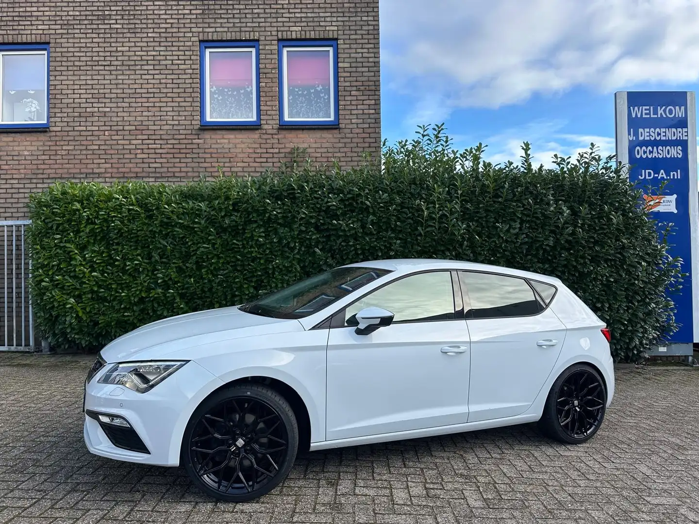 SEAT Leon 1.8 TSI FR Climate C, Cruise C, Navigatie, Stoelve Blanc - 1