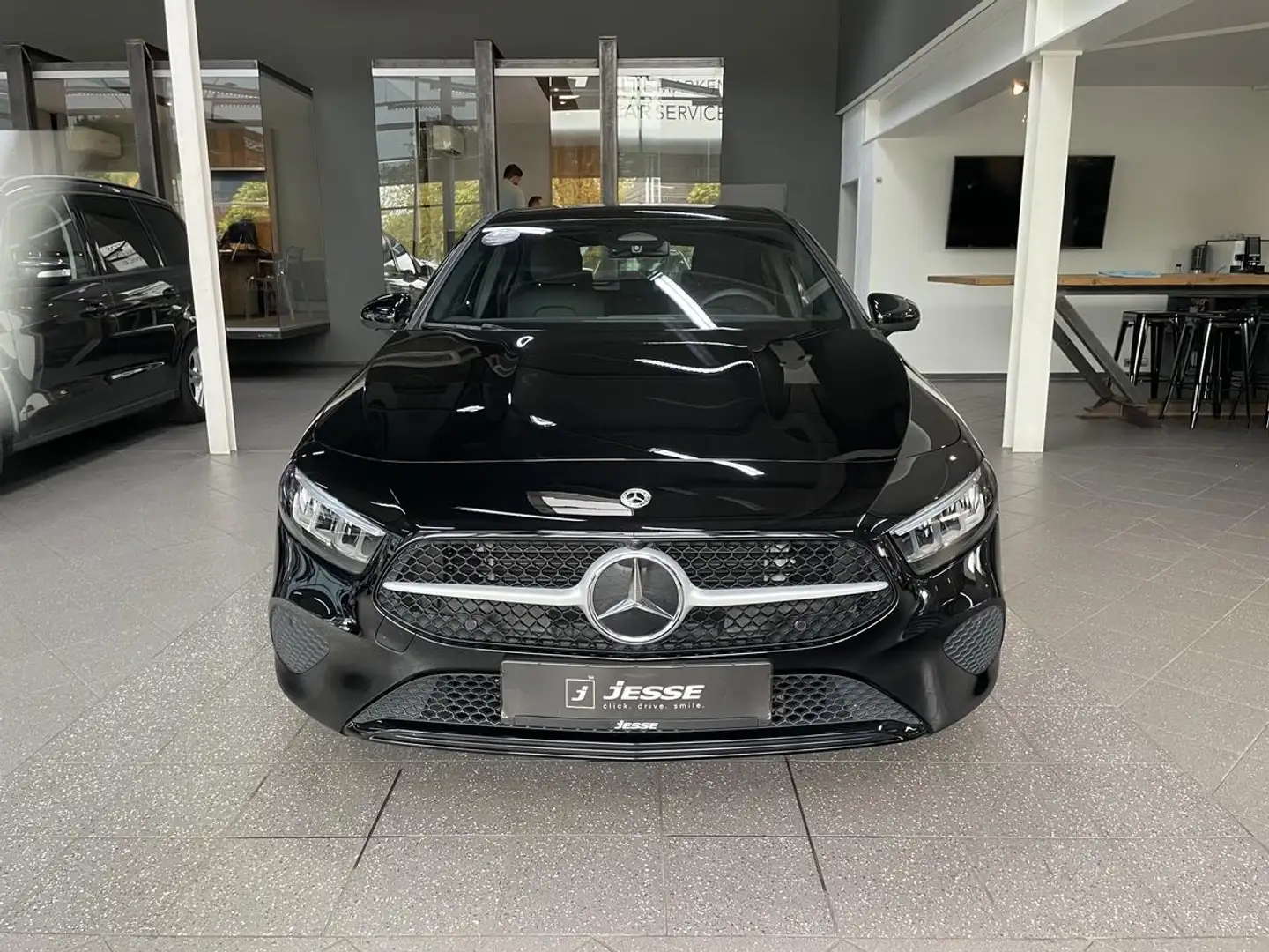 Mercedes-Benz A 180 7G-DCT LED MBUX RCam DAB Nero - 2