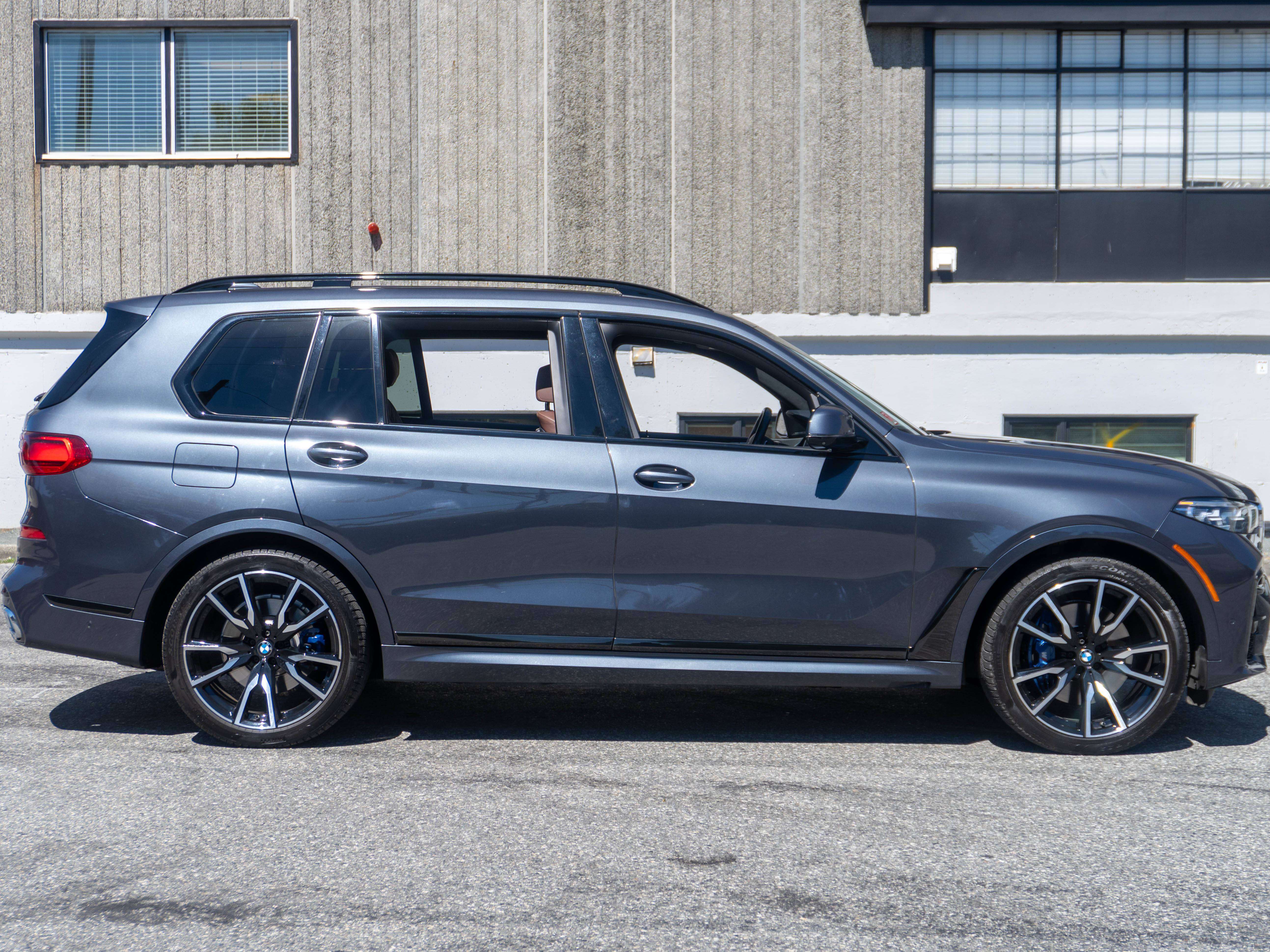 2021 BMW X7