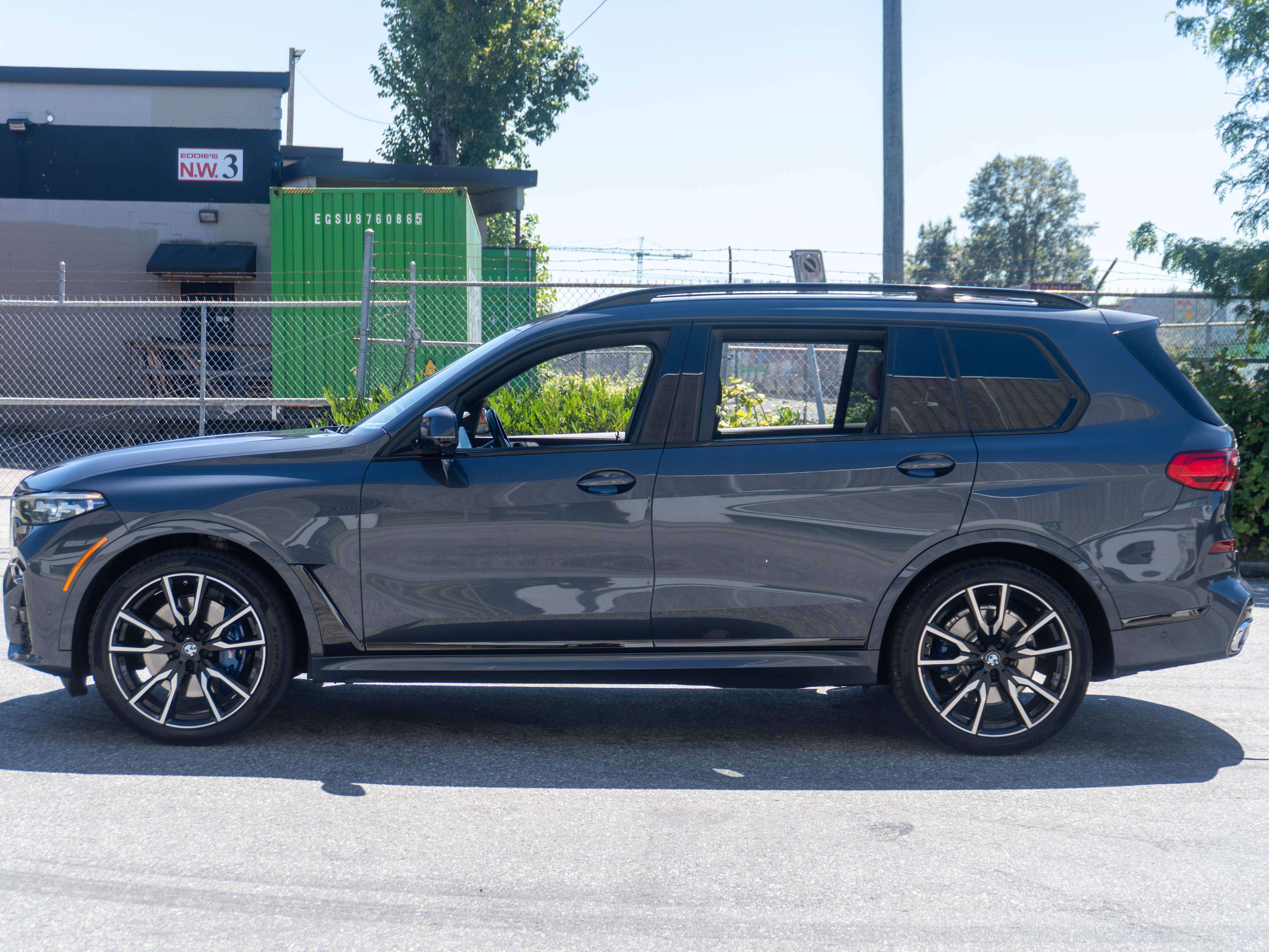 2021 BMW X7