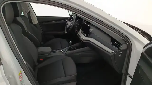 Skoda Octavia view 10