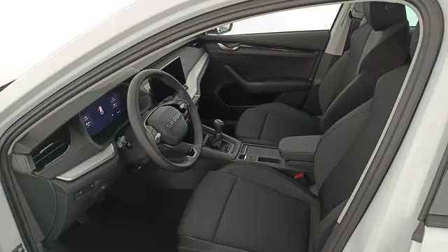 Skoda Octavia view 9