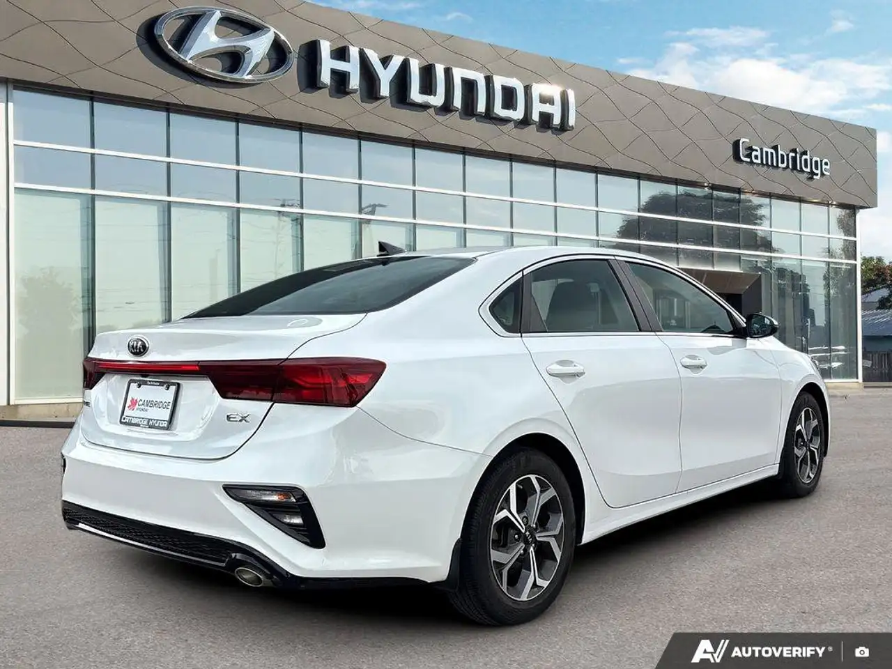 Kia Forte снимка Kia Forte