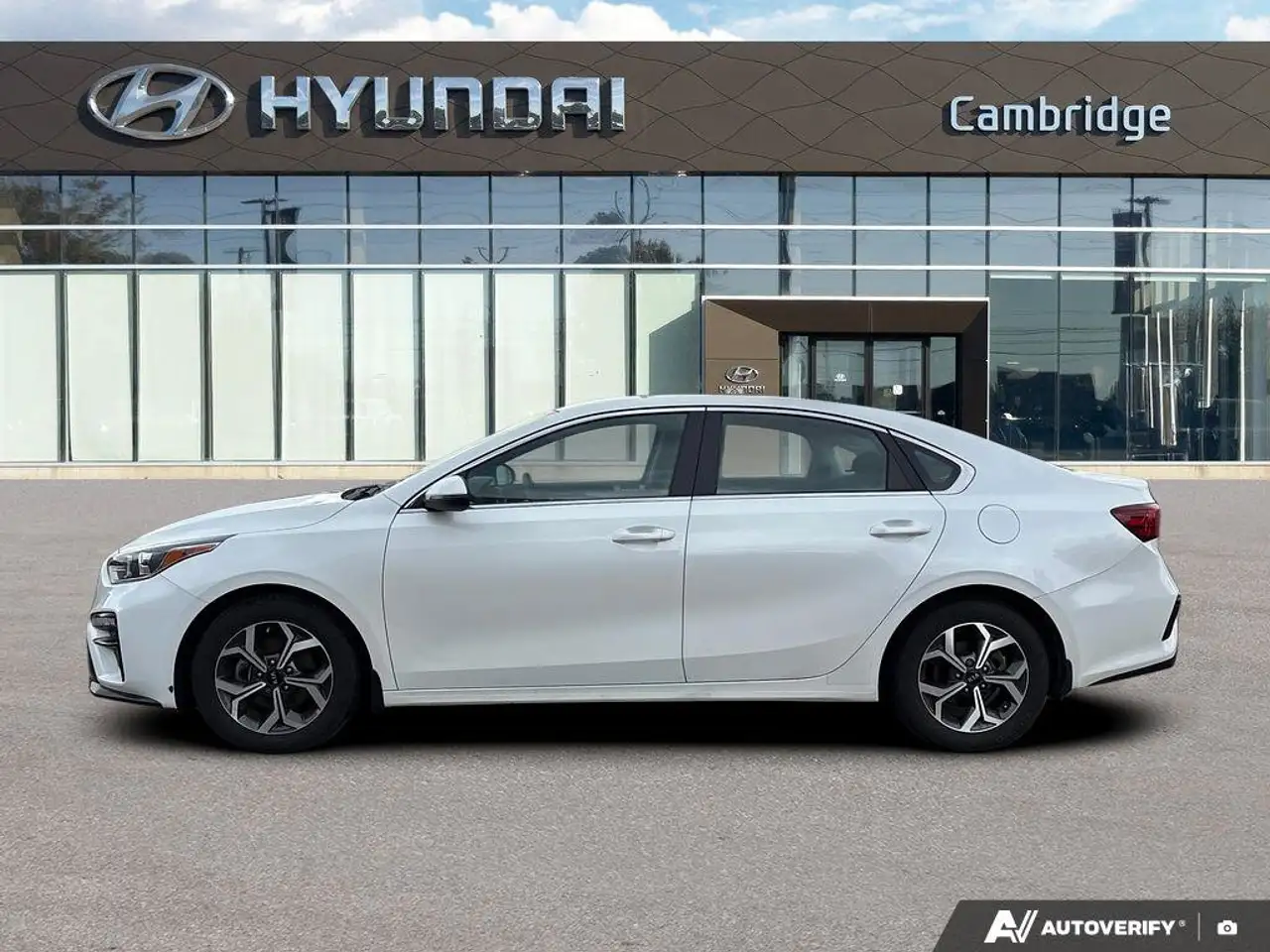 Kia Forte снимка Kia Forte