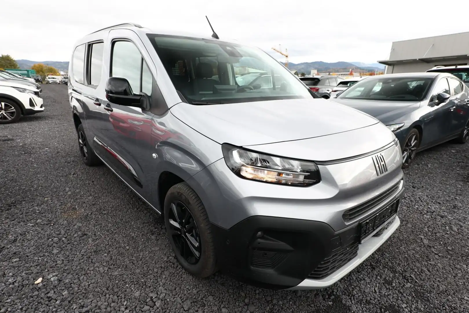 Fiat Doblo Kombi Maxi AT N1 130 Nav 2xPDC Kam Keyl 96 kW (... Grau - 2