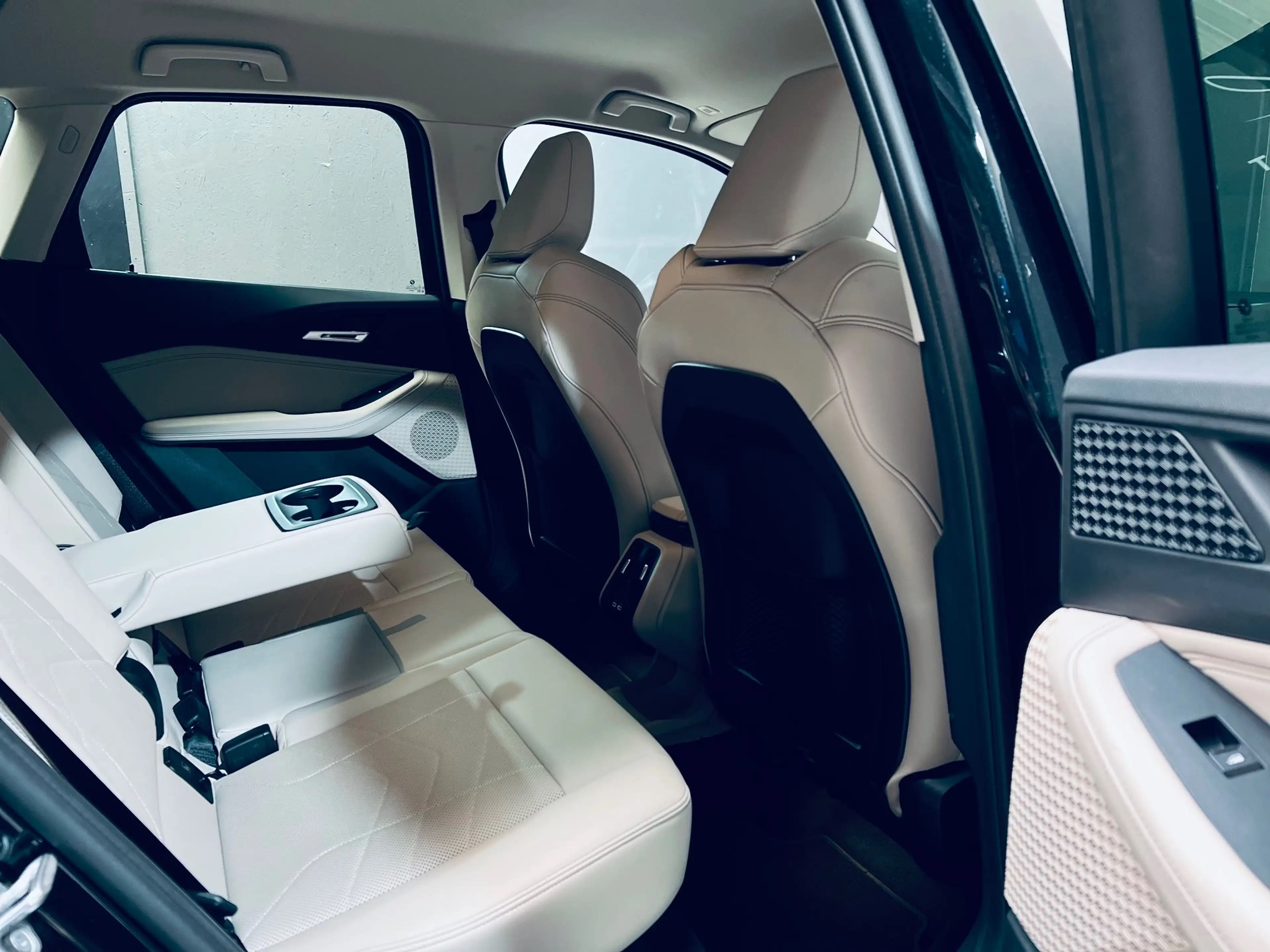 BMW 218 d Tourer **AUTOMATIQUE**VIRTUAL COCKPIT**CUIR**EURO6d** — photo 11