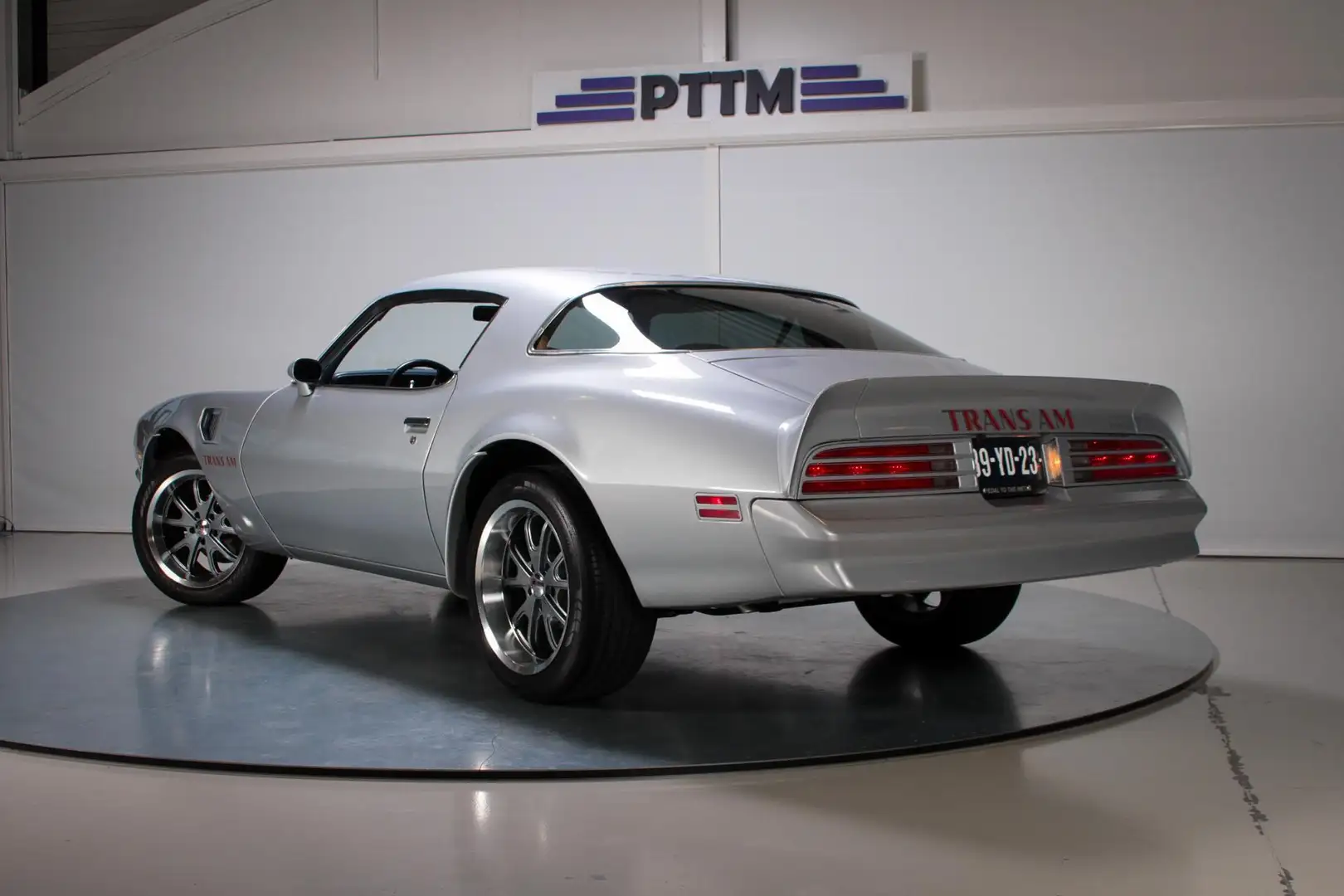 Pontiac Firebird 6.5 FW 87 Trans Am Grijs - 2