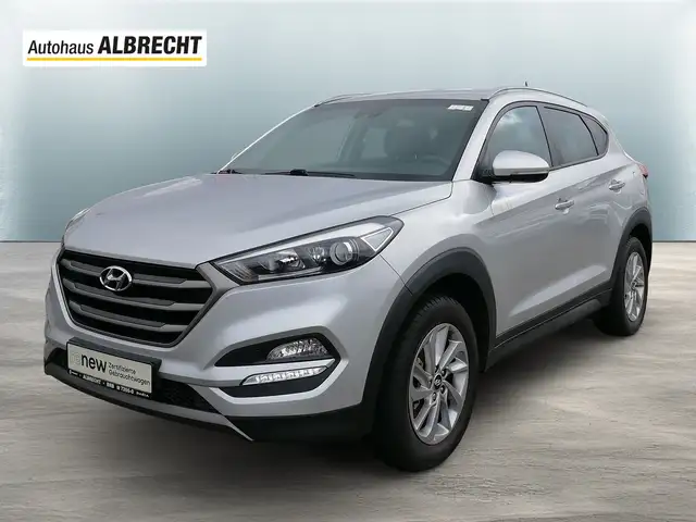 Hyundai TUCSON 1.6 Intro Edition blue