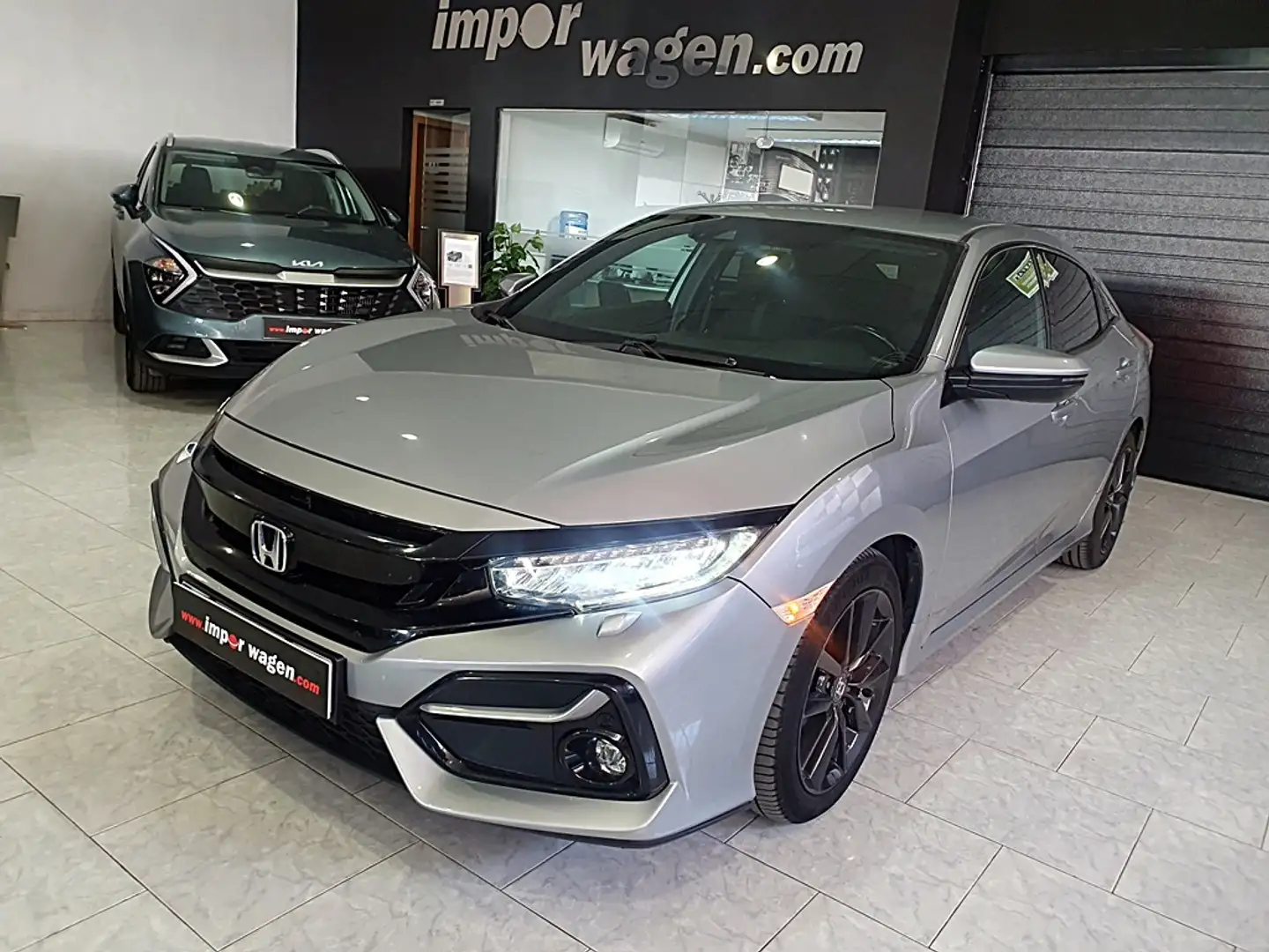 Honda Civic 1.0 VTEC Turbo Comfort Sport Line Plateado - 1