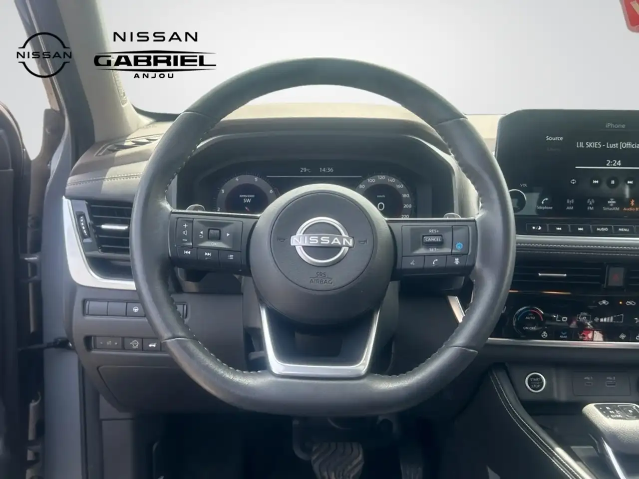 Nissan Rogue снимка Nissan Rogue