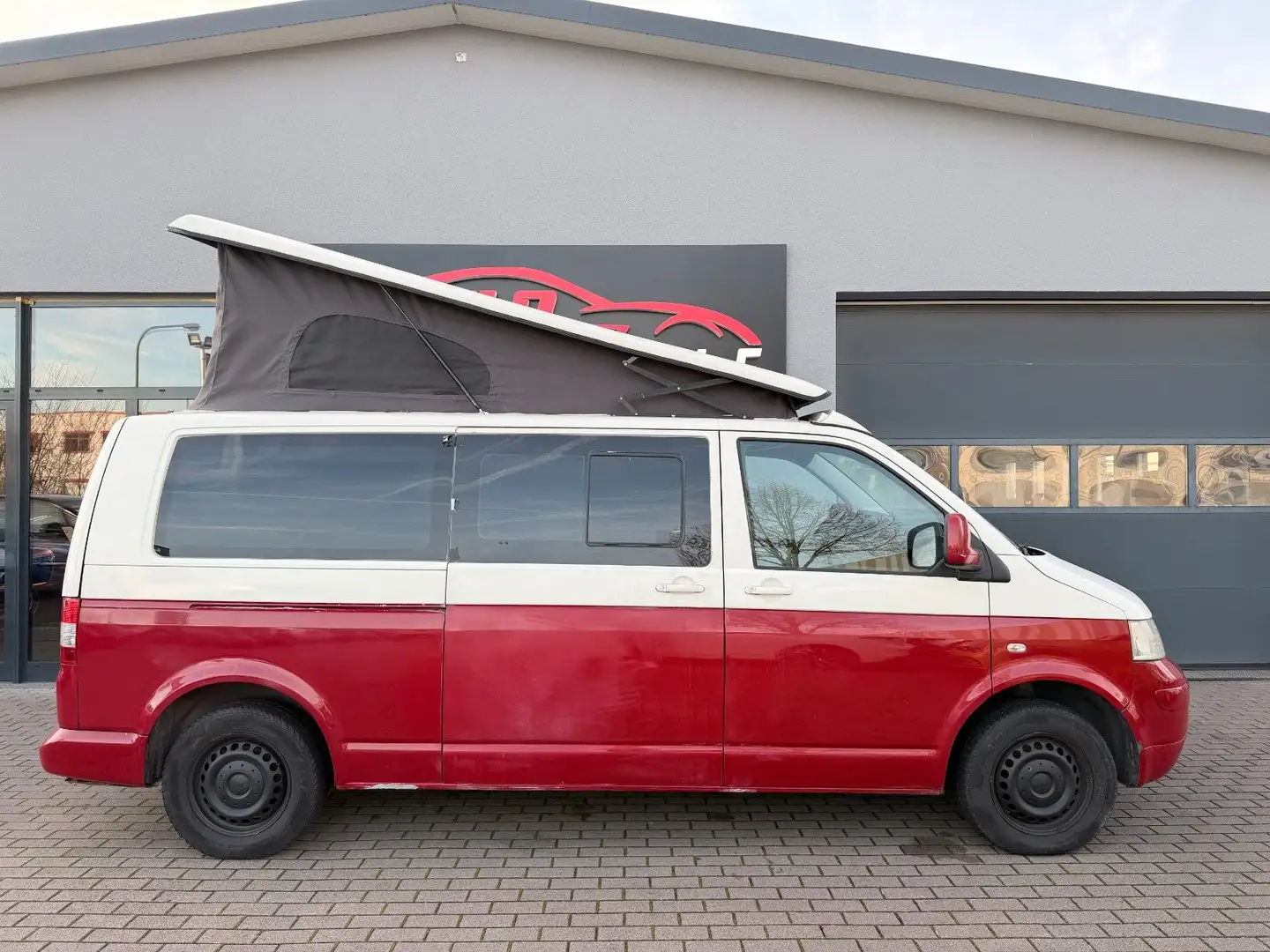 Volkswagen T5 Transporter T5 2.5 TDi*Aufstelldach*Solar*Raucht*Umbau Rot - 2