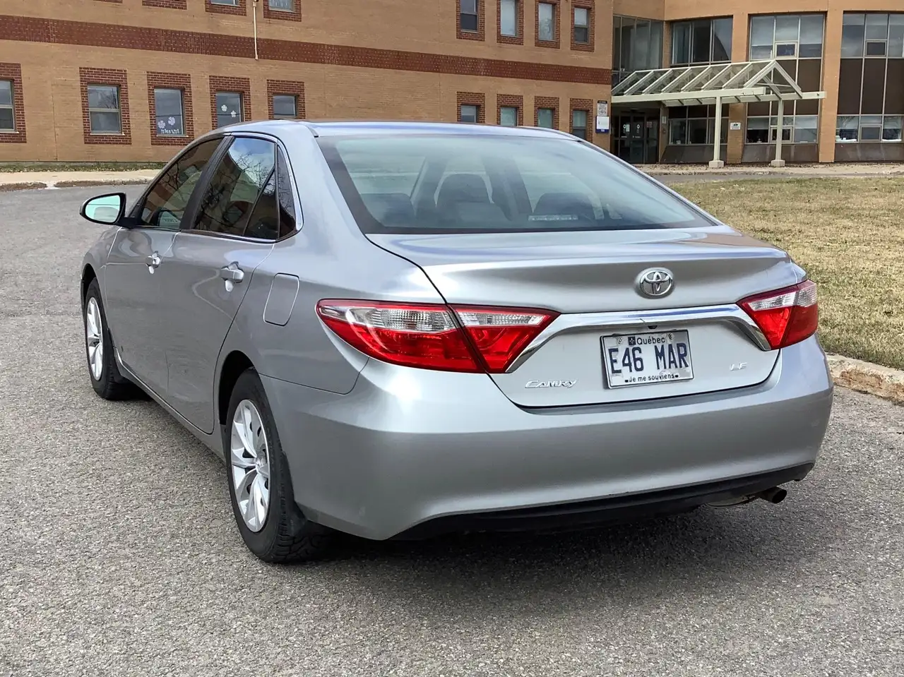 Toyota Camry снимка Toyota Camry