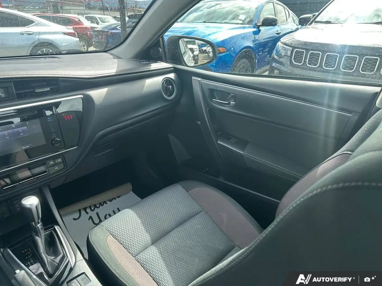 Toyota Corolla снимка Toyota Corolla