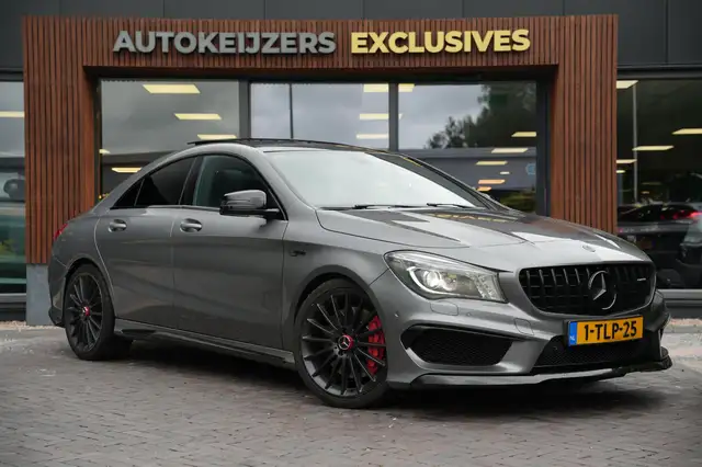 Mercedes-Benz CLA 45 AMG 4MATIC Panoramadak Leer Memory Stoelverw. Camera