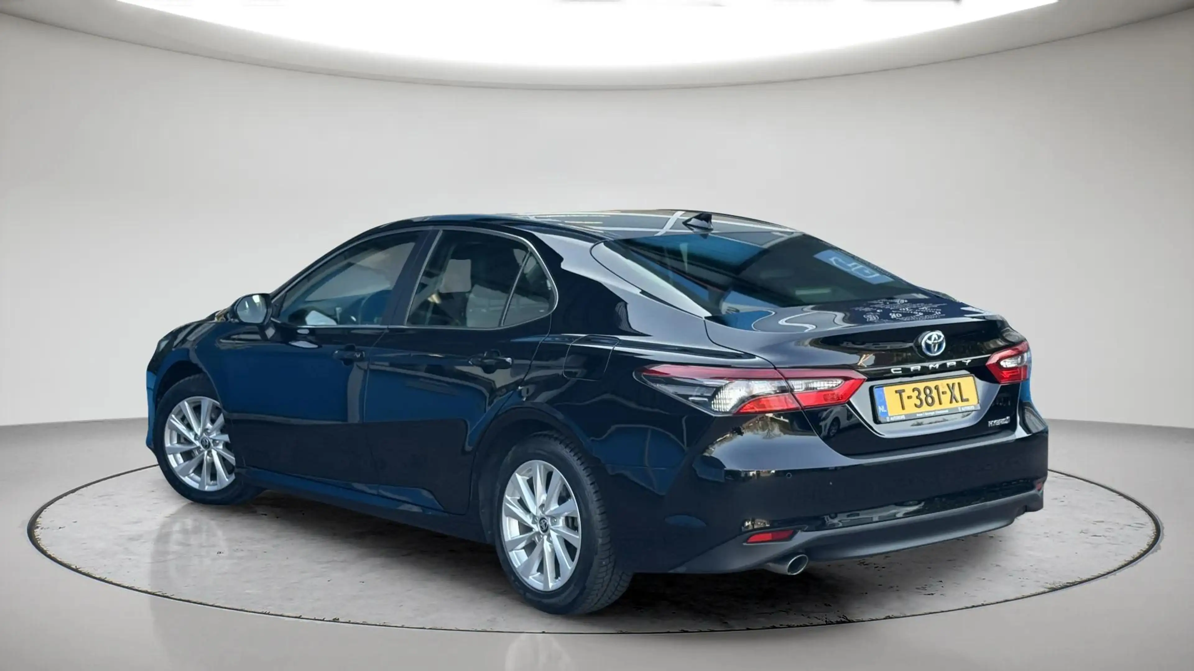 Toyota Camry 2.5 Hybrid Business Edition GRATIS Afleverpakket! — photo 2