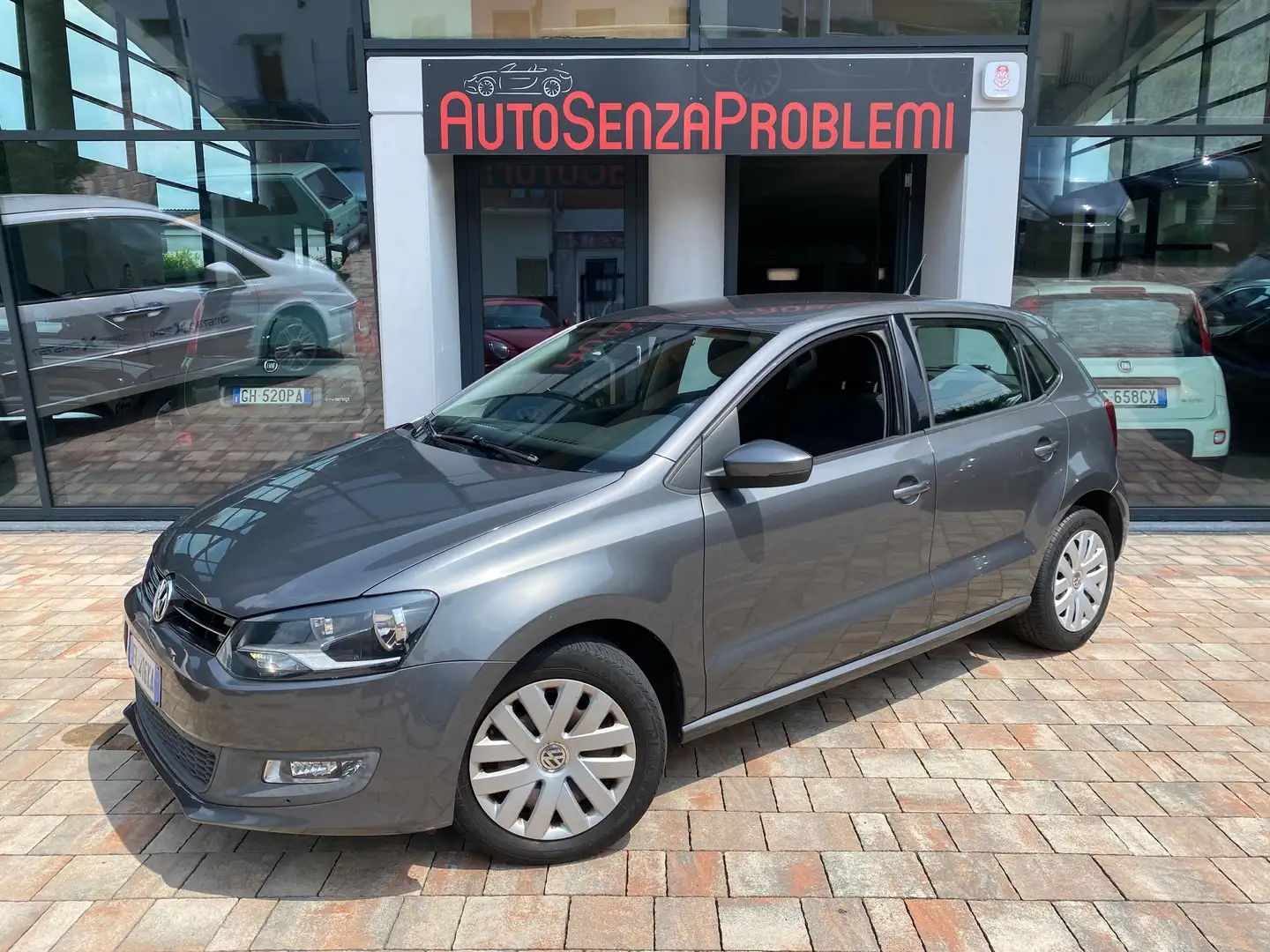 Volkswagen Polo Polo 5p 1.6 tdi Comfortline 90cv Grigio - 1