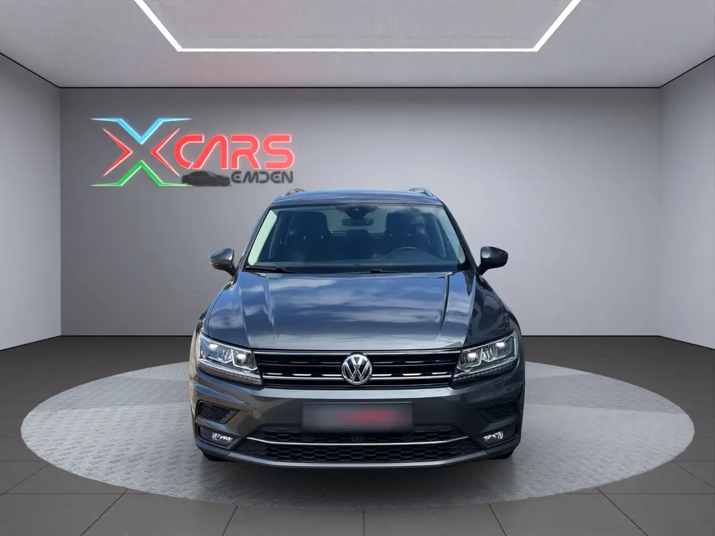 Volkswagen Tiguan 2.0 TDI Highline 4Motion/Kamera/SHZ/Navi/ Grijs - 2