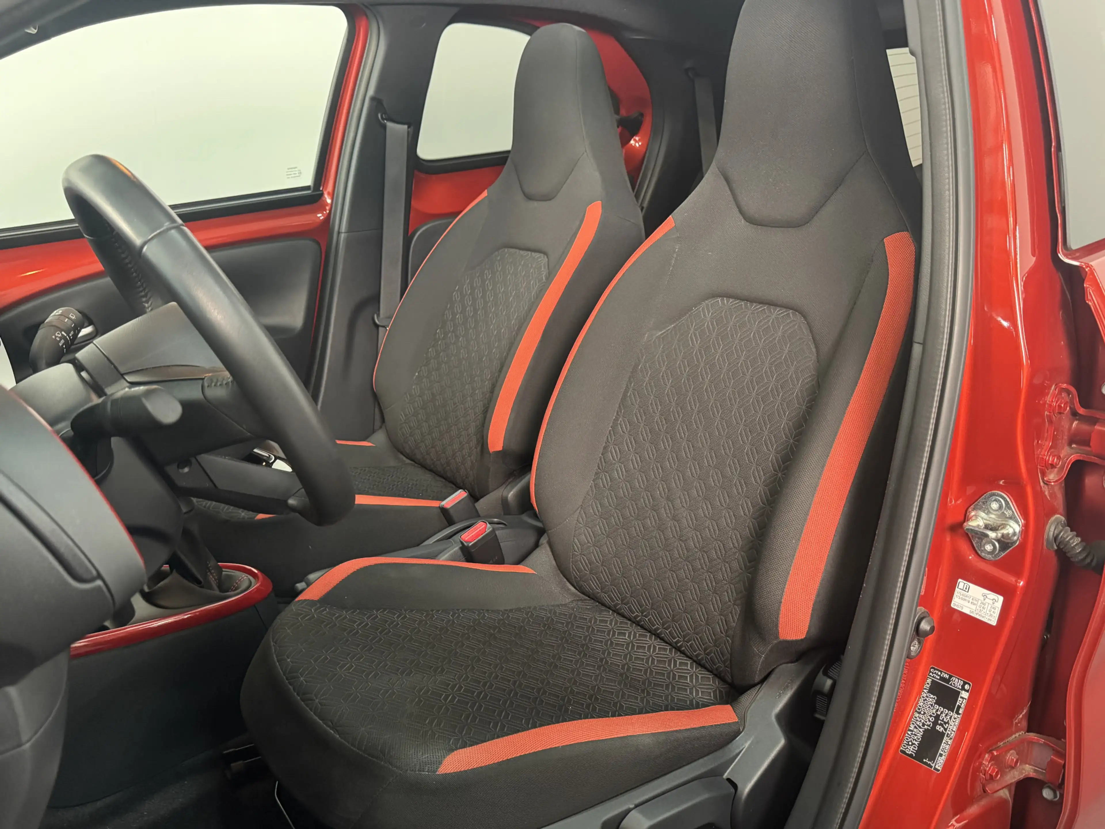 Toyota Aygo X 1.0 VVT-i MT Envy Limited | Canvas dak | CarPlay | — photo 8