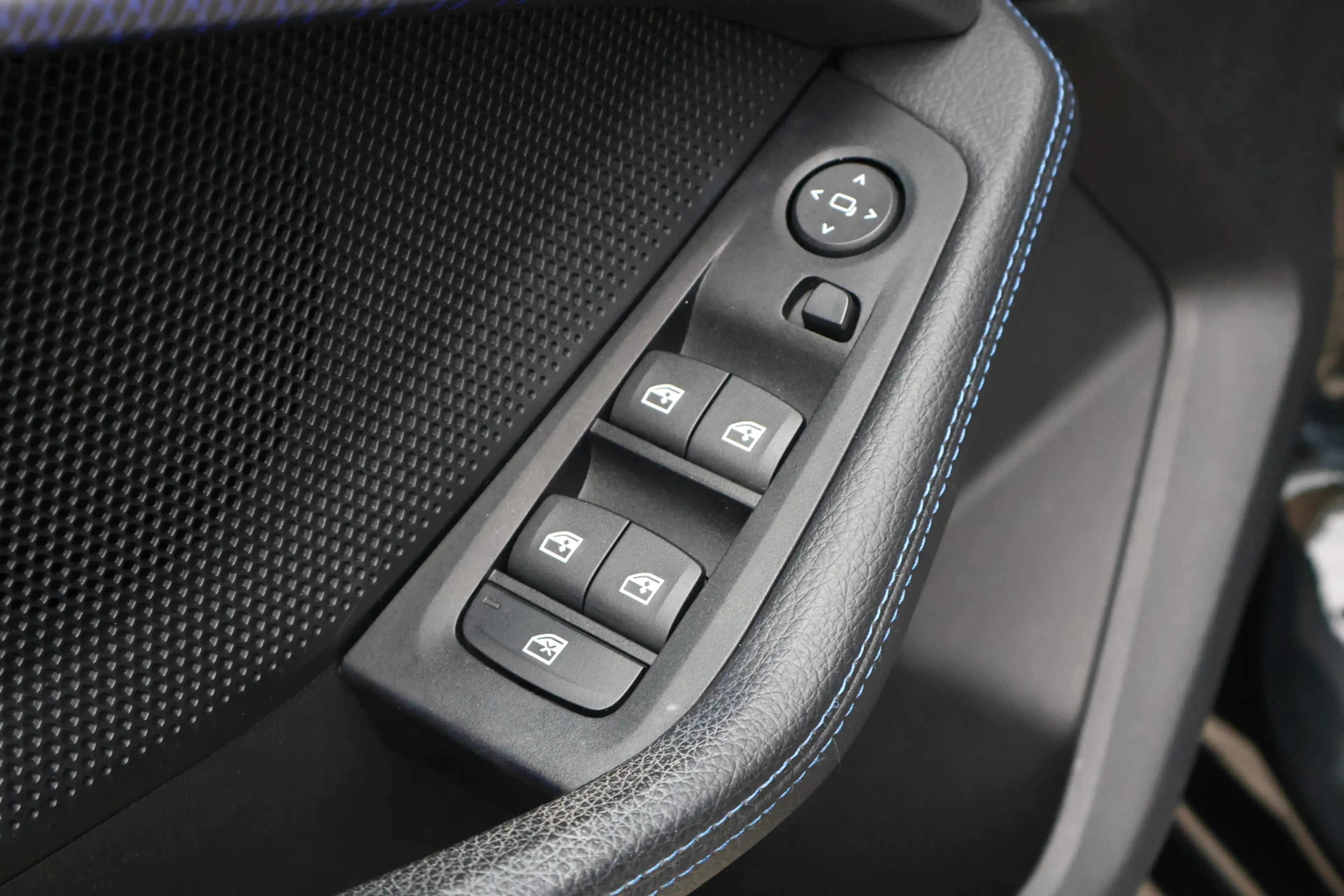 BMW 218 2-serie Gran Coupé 218i M-Sport Executive Edition — photo 33