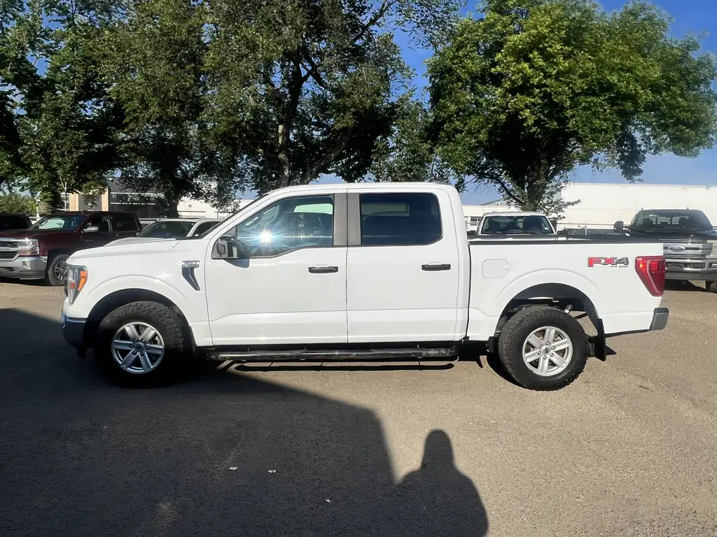 2021 Ford F-150 XLT SuperCrew 145 | Reverse Cam | Class IV Hitch | — photo 4