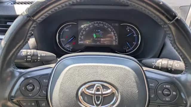 Toyota Rav4 view 10