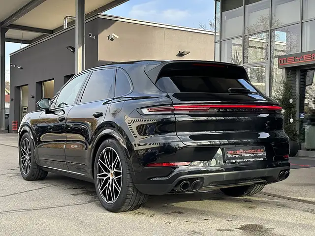 Porsche Cayenne III E-Hybrid Black Edition Aut. / AHK / Pano / 21" Ansicht 8