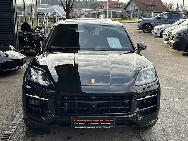 Porsche Cayenne III E-Hybrid Black Edition Aut. / AHK / Pano / 21" Ansicht 3