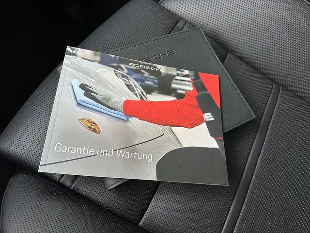 Porsche Cayenne III E-Hybrid Black Edition Aut. / AHK / Pano / 21" Ansicht 39