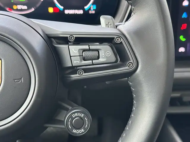 Porsche Cayenne III E-Hybrid Black Edition Aut. / AHK / Pano / 21" Ansicht 22