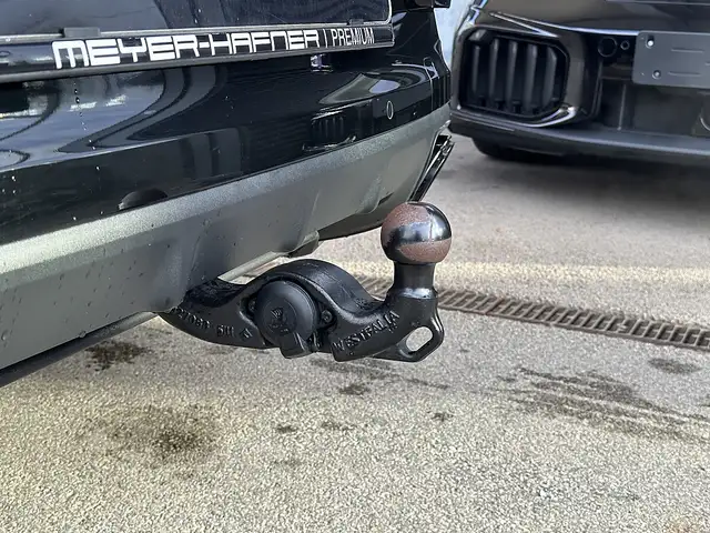 Porsche Cayenne III E-Hybrid Black Edition Aut. / AHK / Pano / 21" Ansicht 13