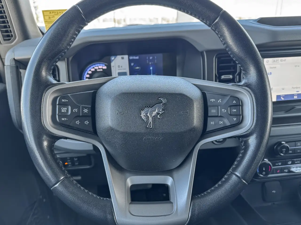 Ford Bronco снимка Ford Bronco