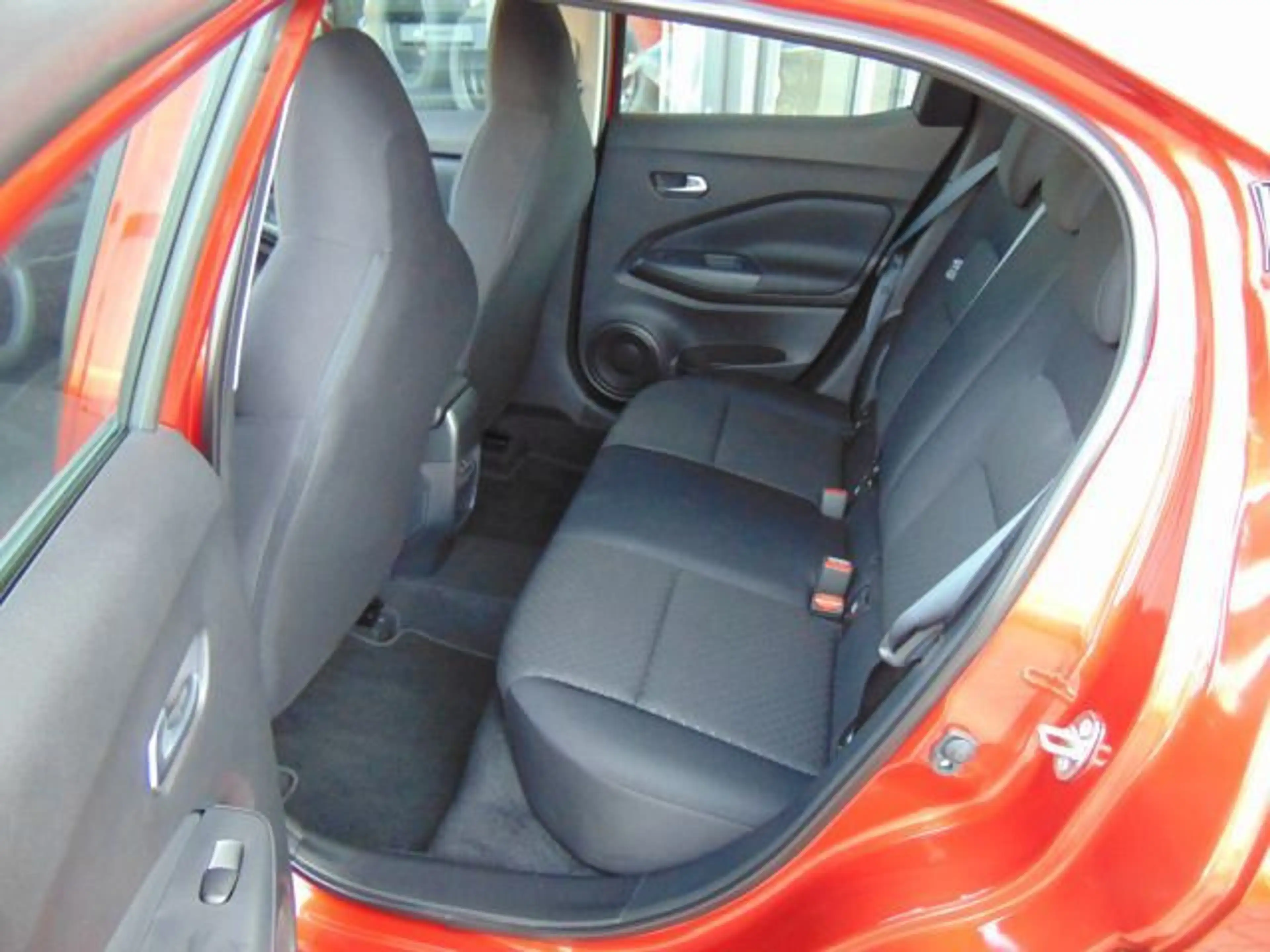 Nissan Juke Acenta Navi, Komfort-Paket & Rückfahrkamera — photo 7