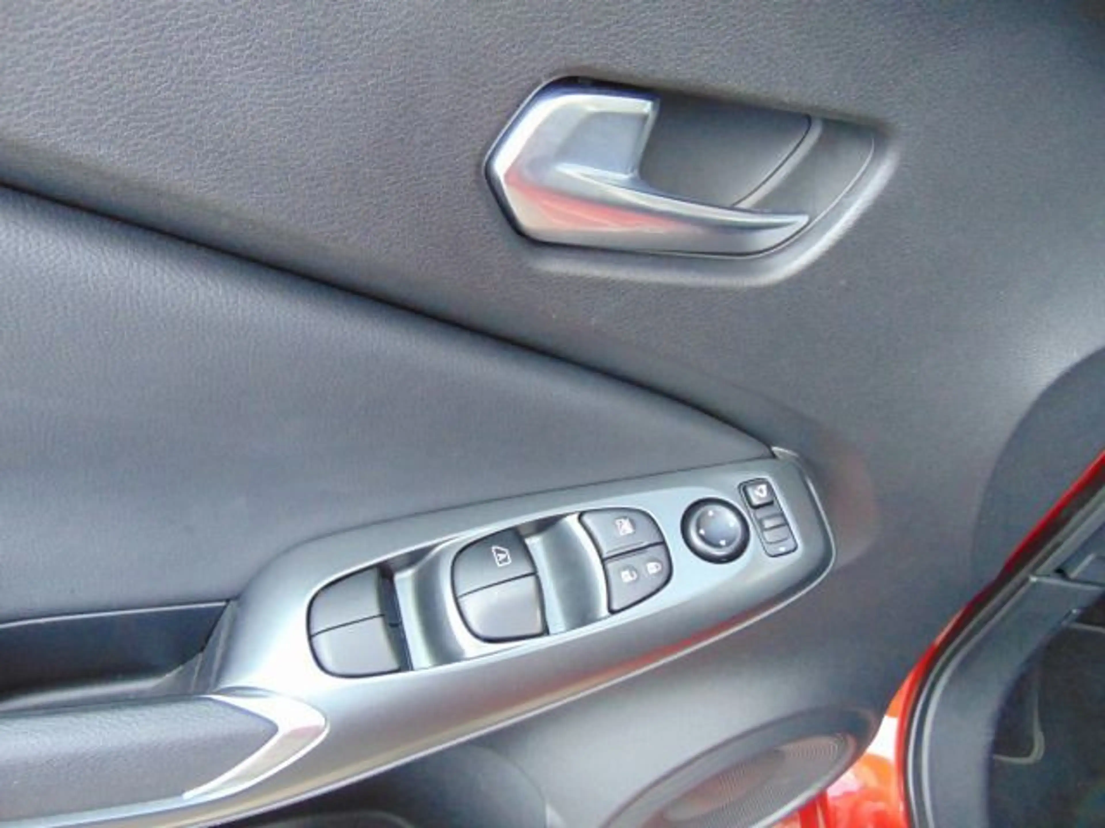 Nissan Juke Acenta Navi, Komfort-Paket & Rückfahrkamera — photo 8