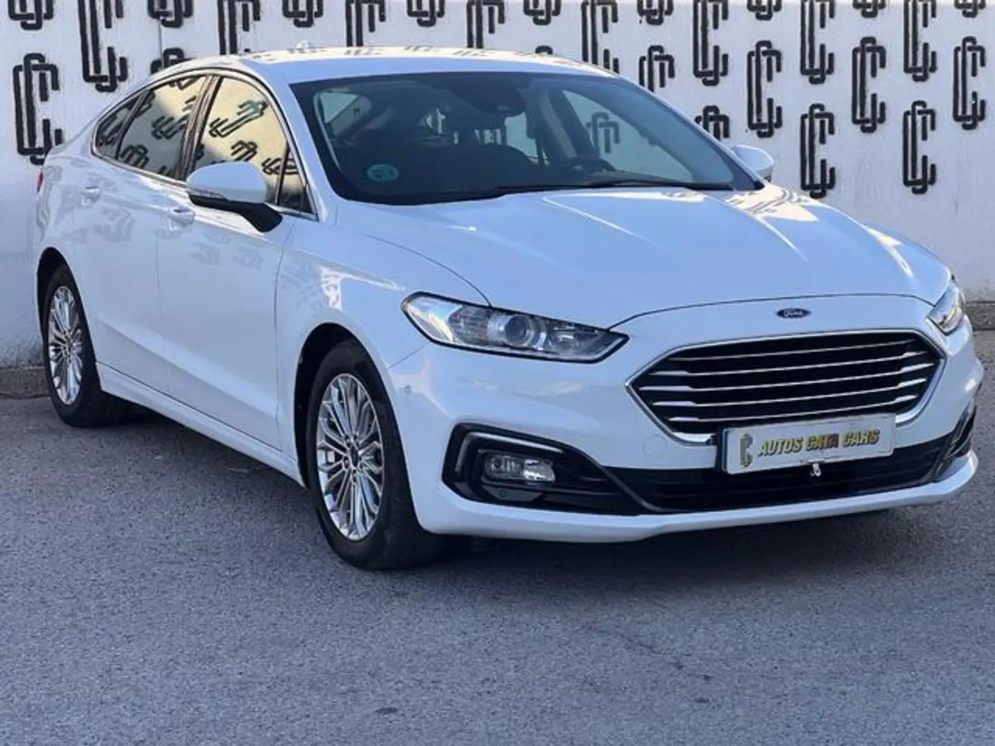 Ford Mondeo 2.0TDCI Titanium 150 Blanco - 1