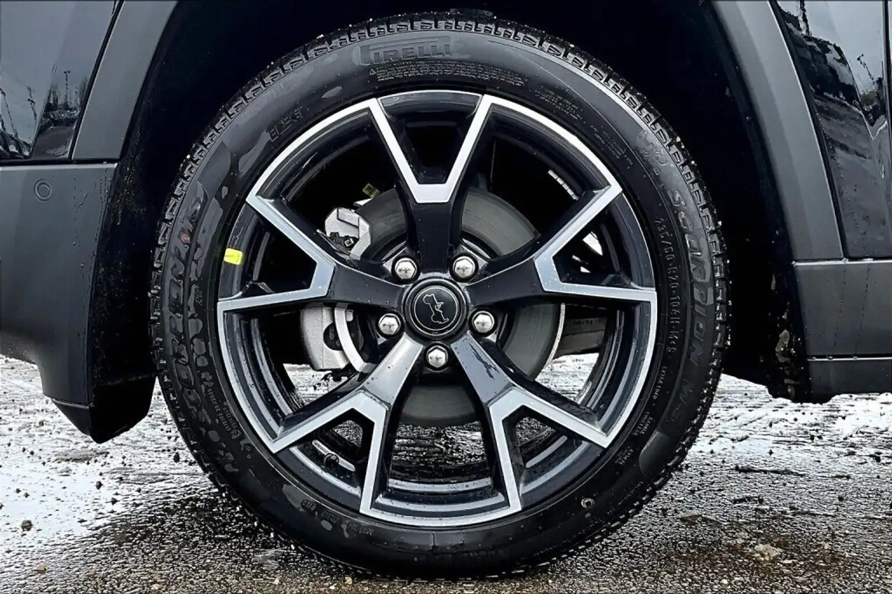 Jeep Cherokee снимка Jeep Cherokee