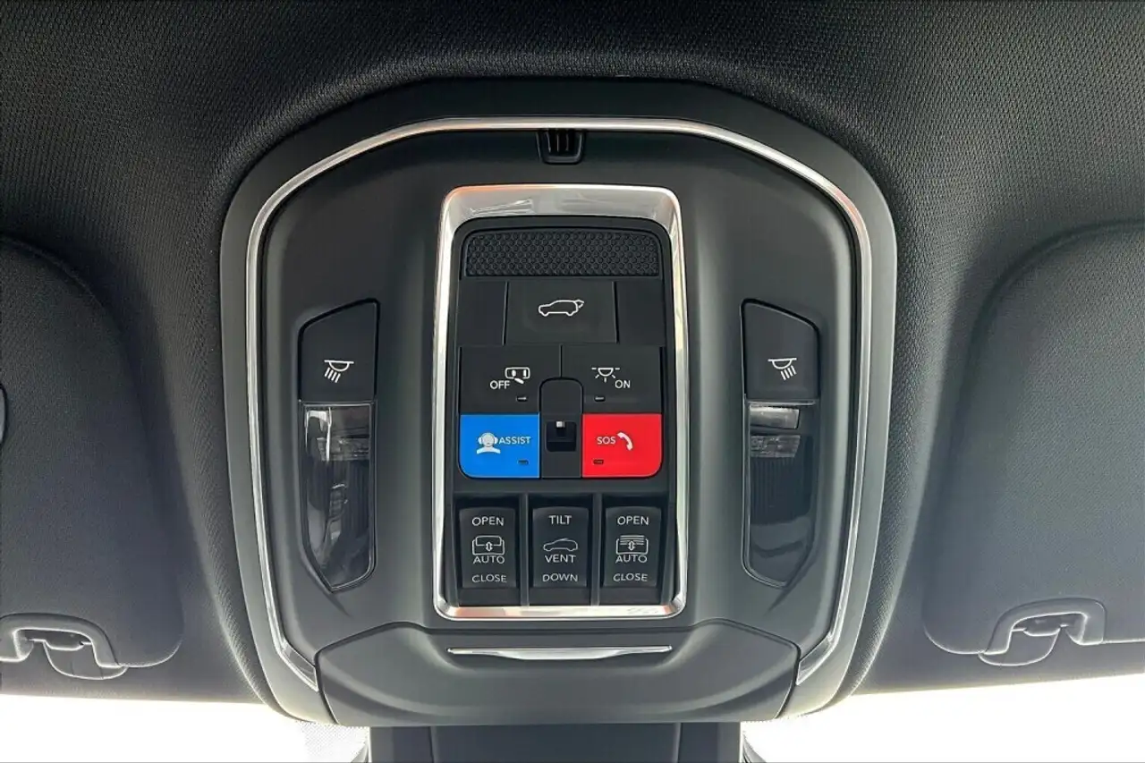 Jeep Cherokee снимка Jeep Cherokee