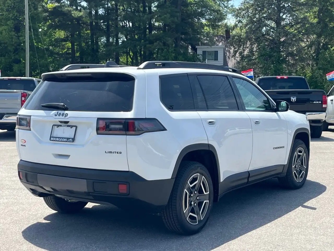 Jeep Cherokee снимка Jeep Cherokee