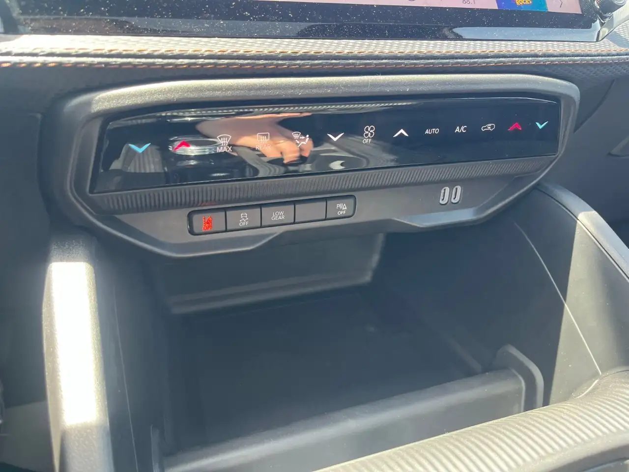 Jeep Cherokee снимка Jeep Cherokee