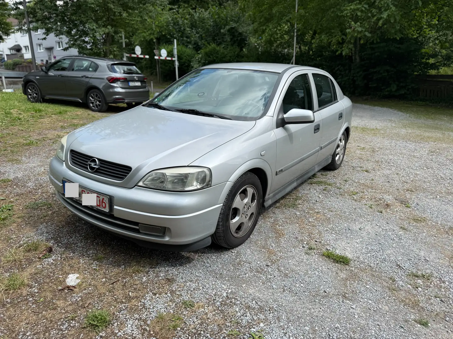 Opel Astra 1.6 Selection Tüv neu 1. Hand Grijs - 1
