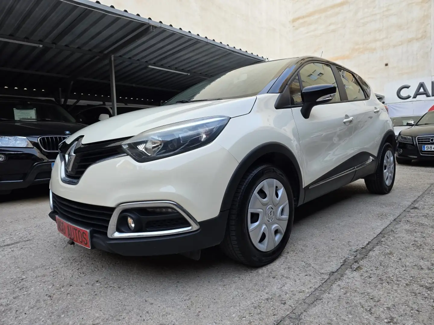 Renault Captur 1.5dCi eco2 Energy Intens 90 Beżowy - 1