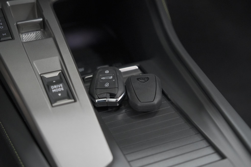 Peugeot 408 1.2 Hybrid 136 e-DCS6 GT | 360 Camera | Adaptieve — photo 15