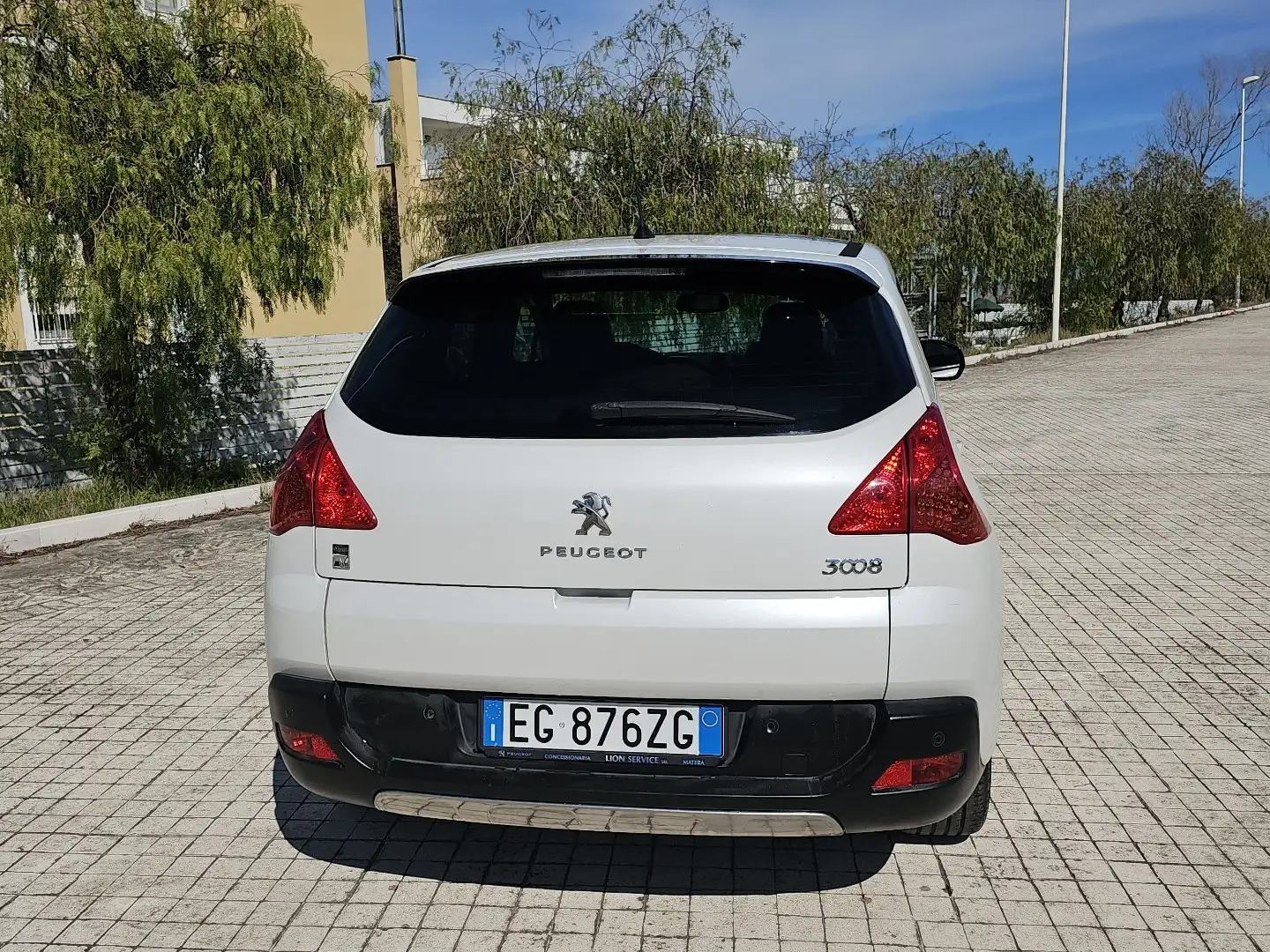Peugeot 3008 2.0 hdi hybrida Beyaz - 2