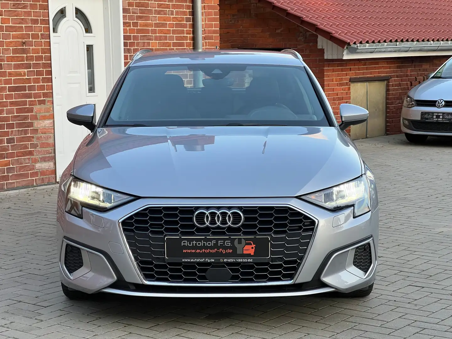 Audi A3 Sportback 30 TDI advanced*CARPLAY/KAMERA/NAVI*TOP Silber - 2