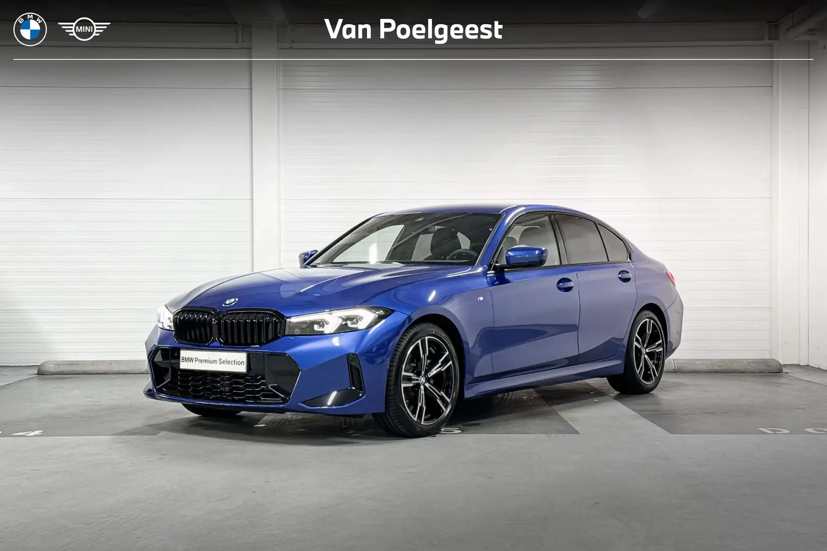 BMW 318 3 Serie Sedan 318i | M-Sport | Parking Assistant | Blauw - 1