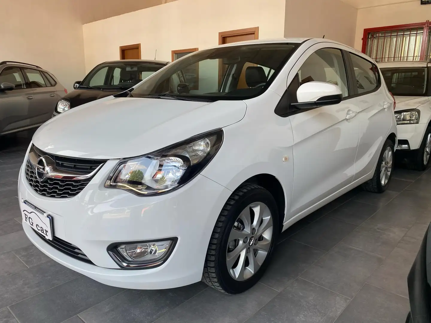 Opel Karl 1.0 Cosmo 75Cv NEOPATENTATI Weiß - 2